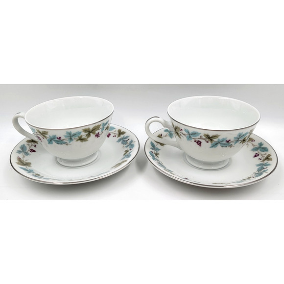 Vintage Fine China Japan 6701 Grapevine Blue Green Leaves Cup & Saucer Set of 2 - Picture 3 of 11